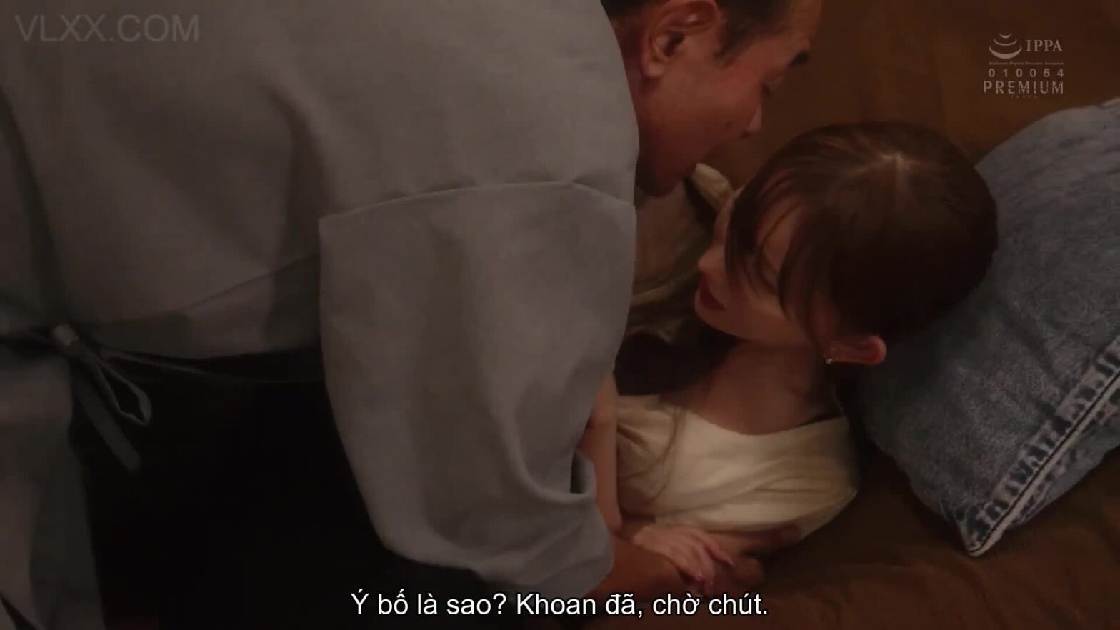 Mẹ Vợ Dâm Đãng Dụ Dỗ Con Rể Khi Con Gái Đi Công Tác