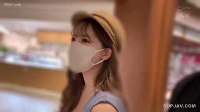 Cô Bạn Cùng Phòng Tắm Chung Từ Xem Nhau Tắm Thành Sex Điên Cuồng